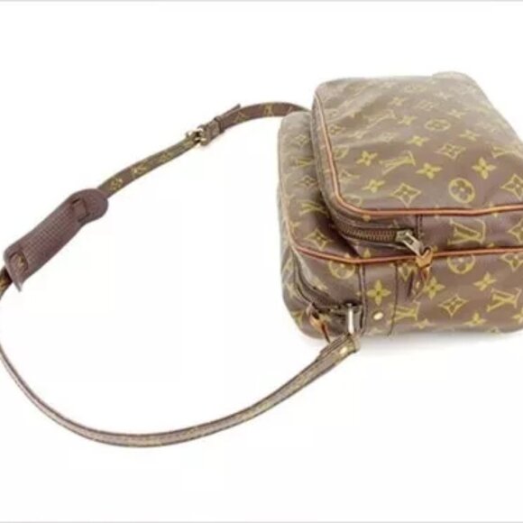 Louis Vuitton Shoulder bag Monogram Purple Leather Woman Authentic Used - Picture 5 of 8